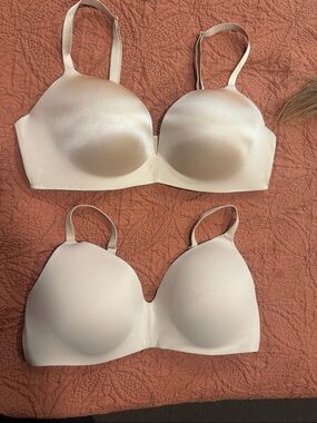 Victoria Secret/ pink Smooth Nude Bras - Light Cream Set